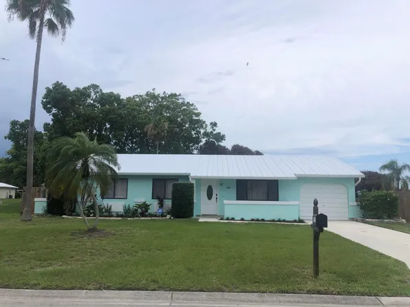 1991 SE West Dunbrooke Circle, Port St Lucie, FL 34952
