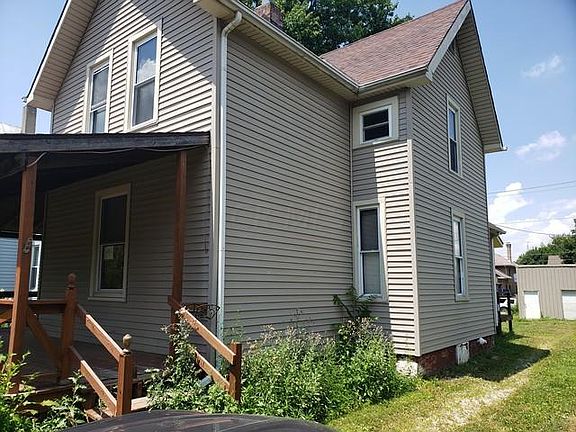 3rd image of 612 E Charles St