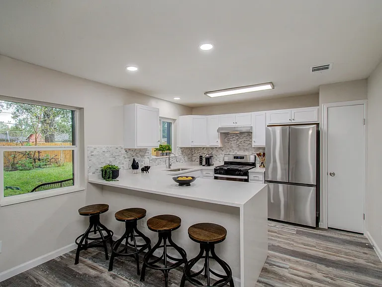 9406 Autauga St — Photo 13
