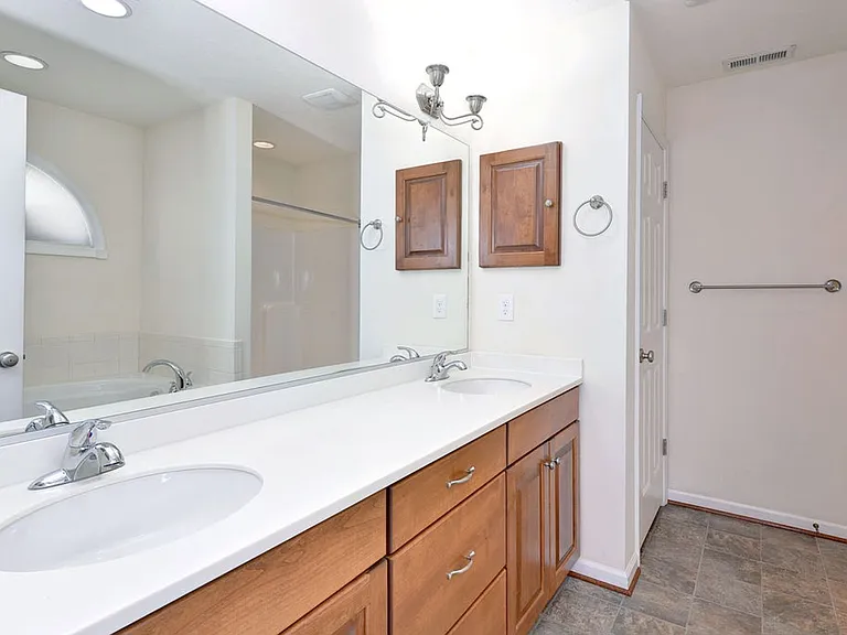 4688 Yeardley Loop — Photo 22