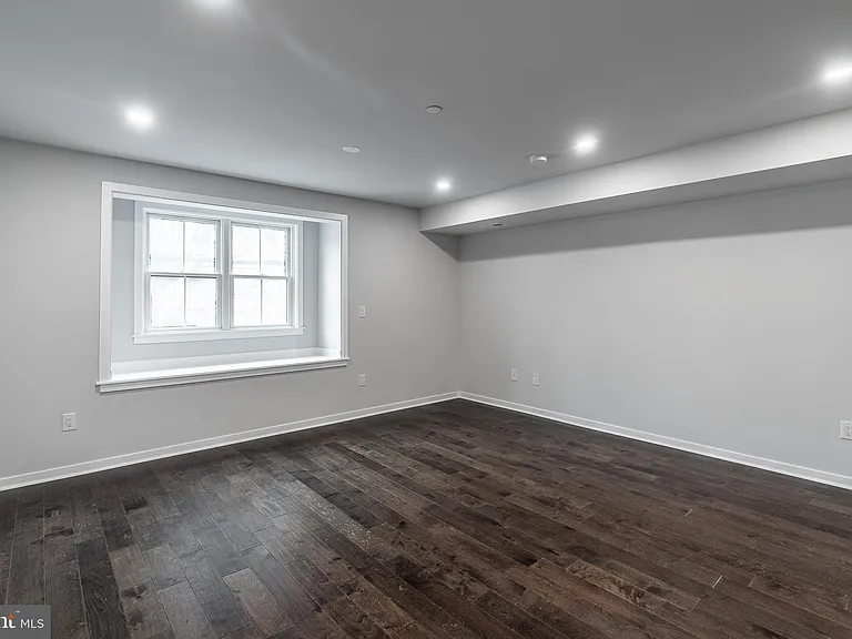752 S 8th St #2 — Photo 8
