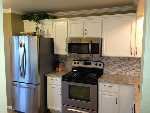 Tasteful Back Splash