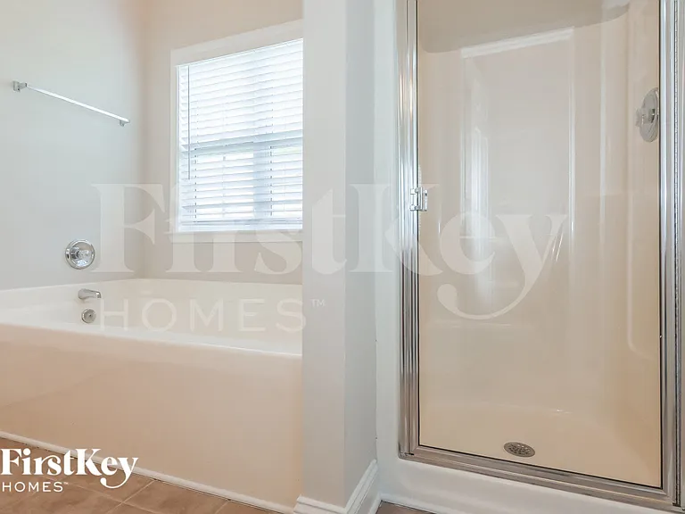 4006 Waxwood Dr — Photo 13