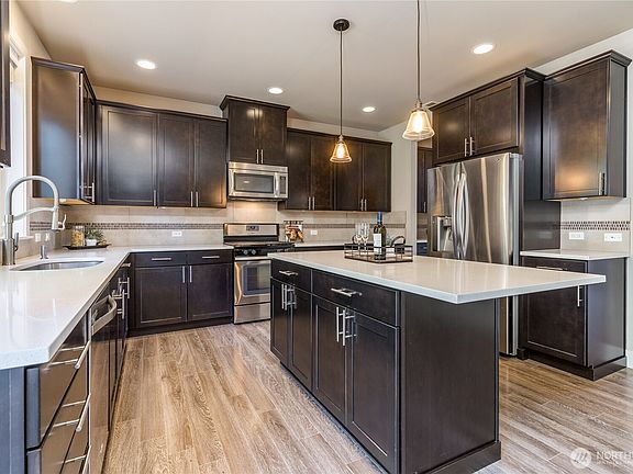3rd image of 13302 80th Avenue E