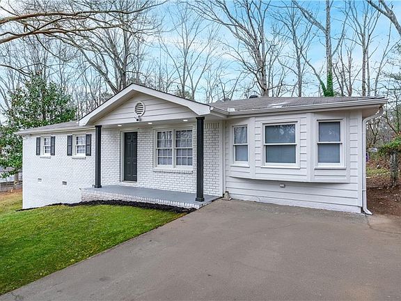 3rd image of 2095 Mulkey Rd SW