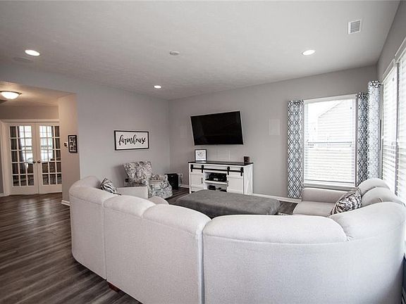 5th image of 10186 Pepper Tree Ln