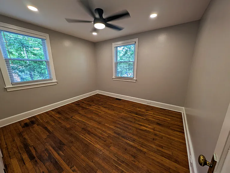 1025 Brandon Ave — Photo 13