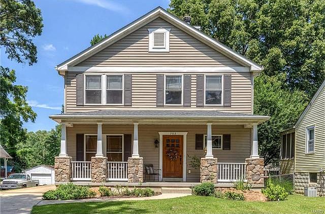 1st image of 703 Luckystone Ave