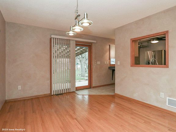 5th image of 6820 NW 54th Ct