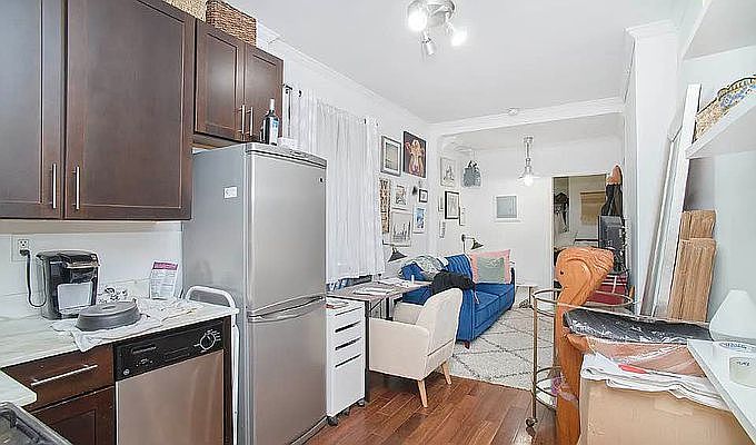 1st image of 504 E 12th St #1
