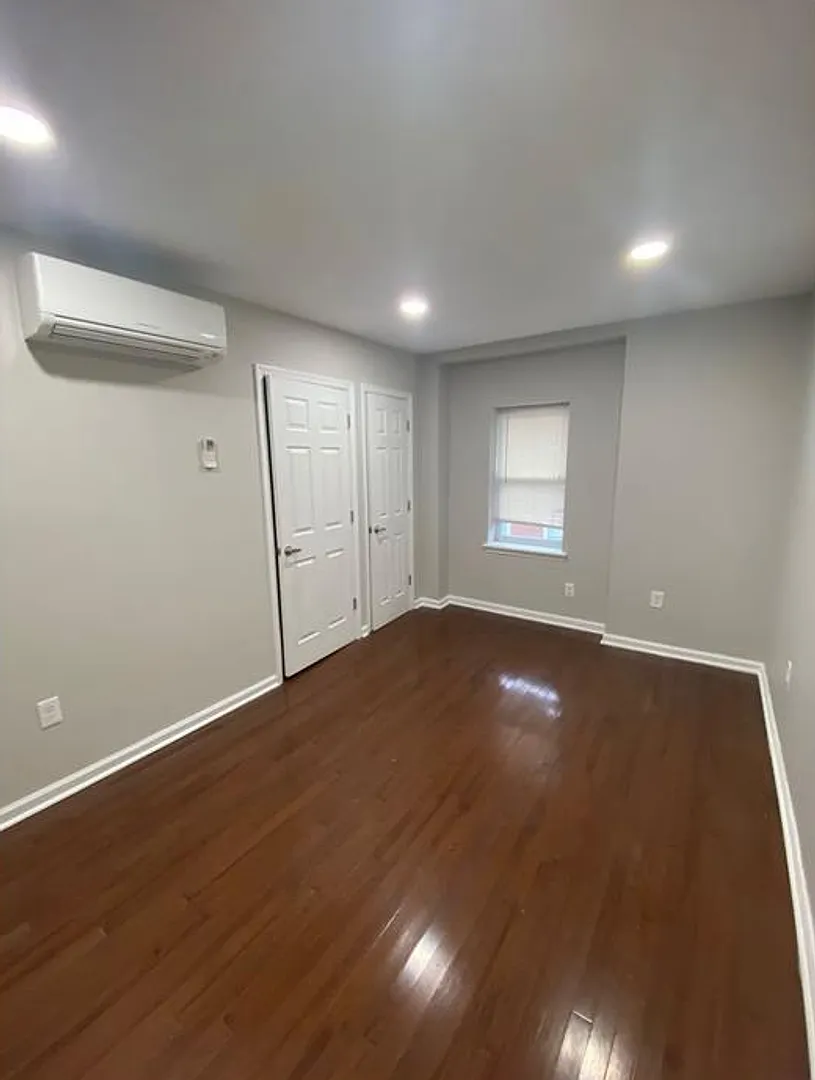 1435 Cambridge St, — Photo 3
