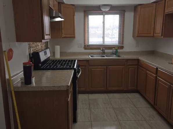8408 W Villard Ave, Milwaukee, WI 53225