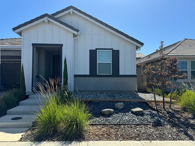 3232 Quail Meadow Way — Photo 2
