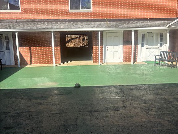 2nd image of 10-419 Washington Ave