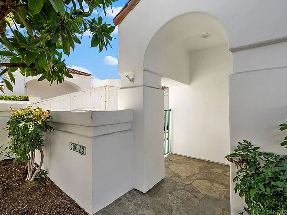 3rd image of 5043 Alicante Way
