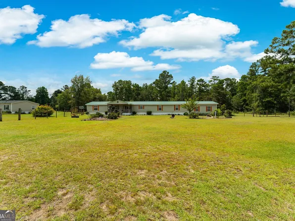 81 Island Dr, Twin City, GA 30471