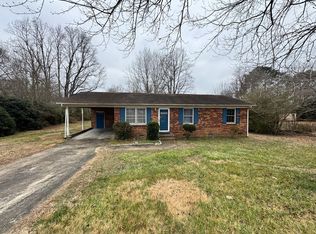 2116 Fernwood Dr, Shelby, NC 28152