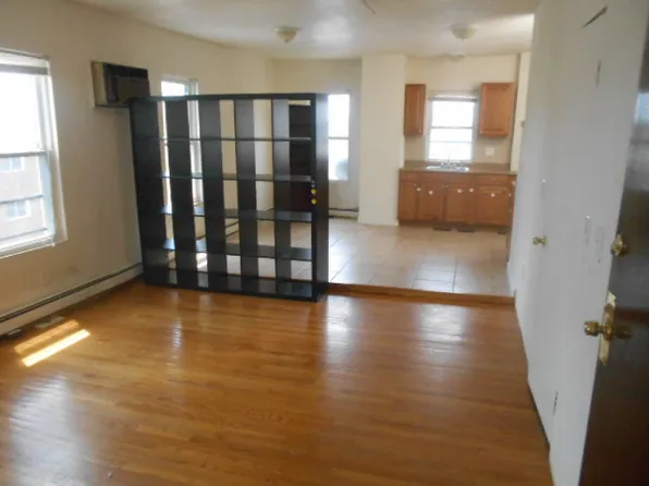 14 Arlington St #3, Everett, MA 02149