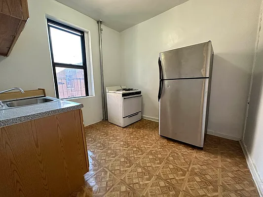 Rented by Coda Real Estate NYC | media 12