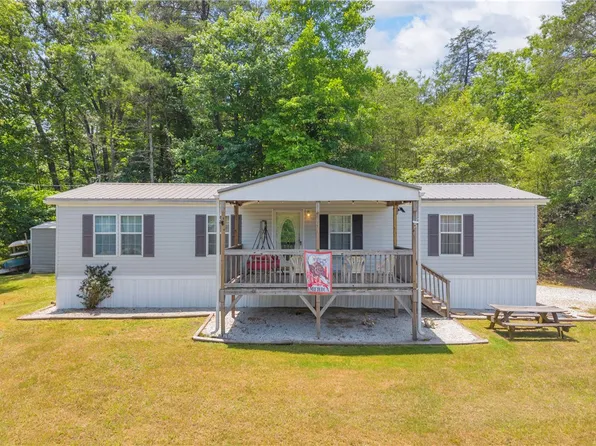 334 Lake Becky Rd, Mountain Rest, SC 29664
