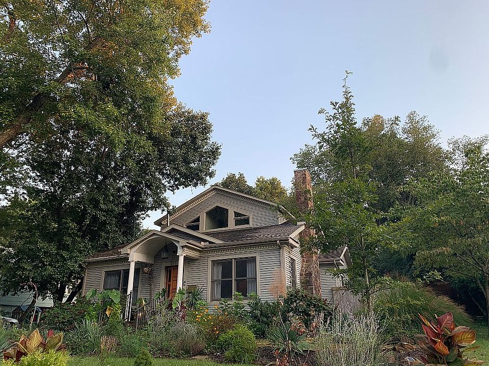 1st image of 513 E Johnson St