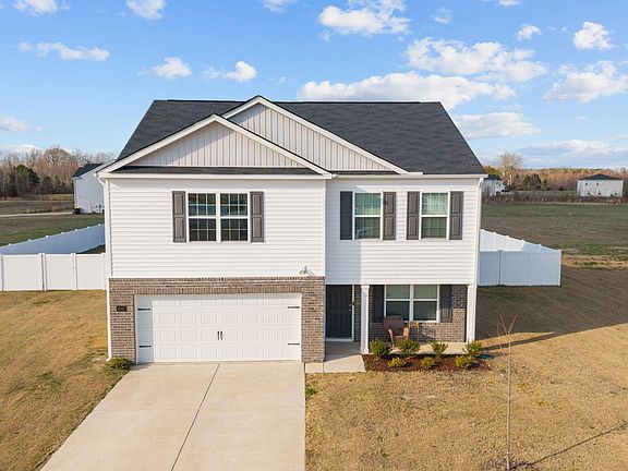 4th image of 4080 Debbie Drive
