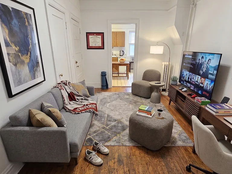 427 State St #1 — Photo 3