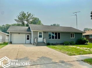 775 Allen Ave, Garner, IA 50438