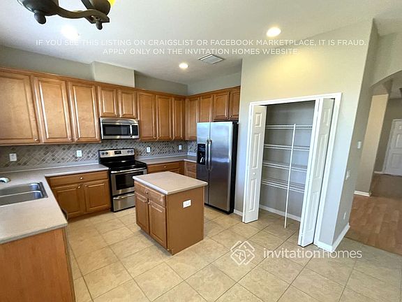 5th image of 3947 Stornoway Dr