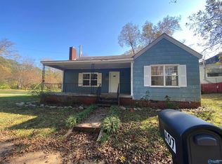 407 Finley Dr NW, Decatur, AL 35601