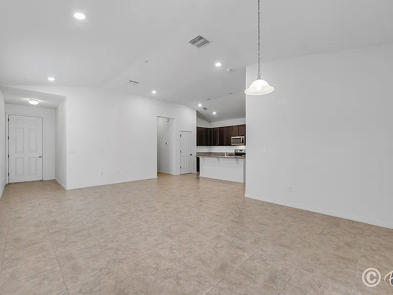 7608 Sunshine Bridge Ave — Photo 8