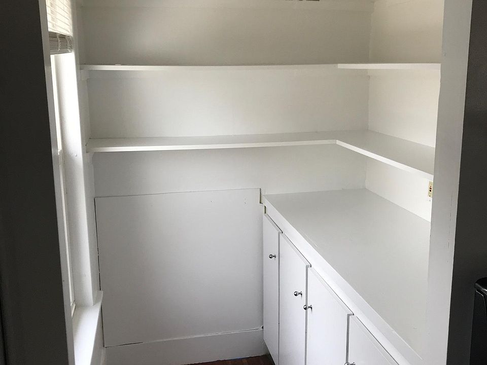 Kitchen Pantry