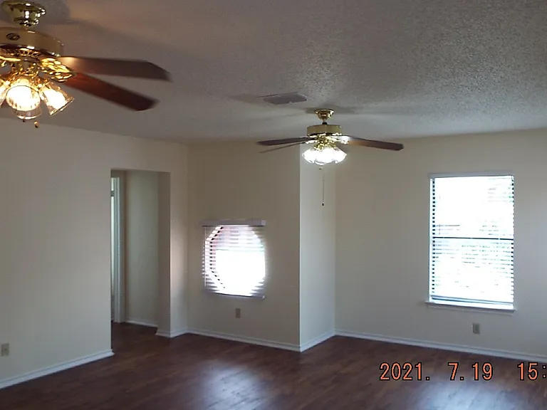 6311 Encanto Point Dr — Photo 12