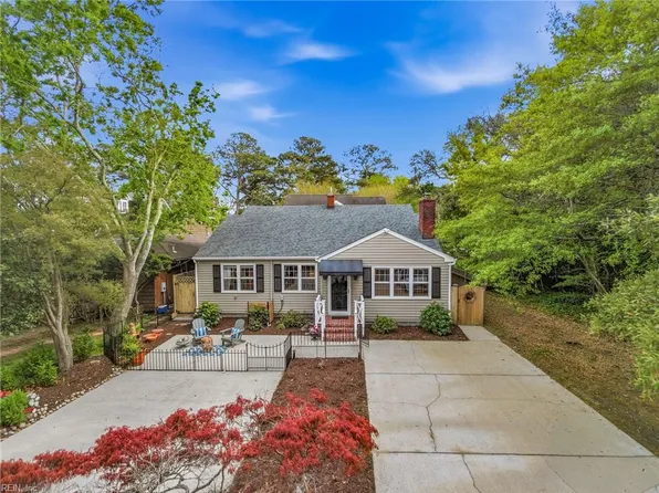 218 88th St #A, Virginia Beach, VA 23451