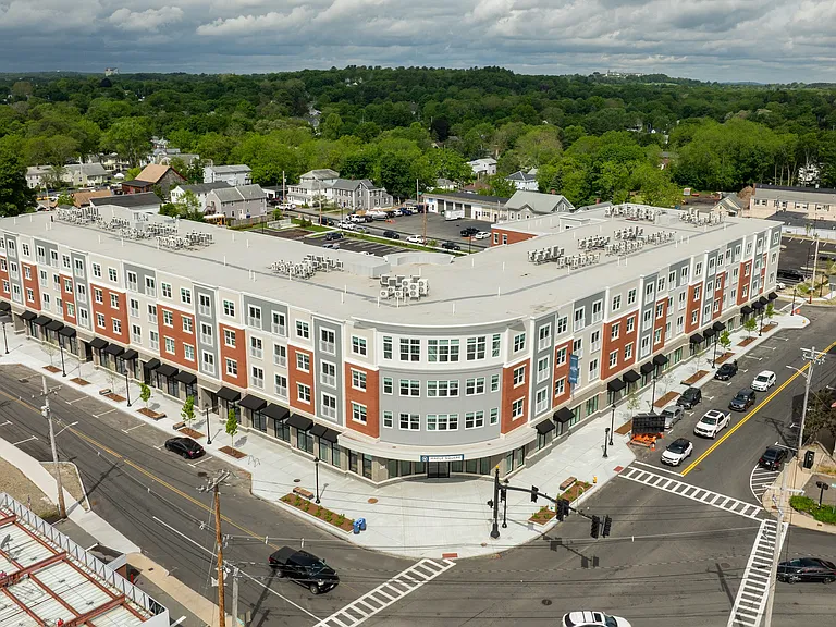 Maple Square Apartments — Photo 49