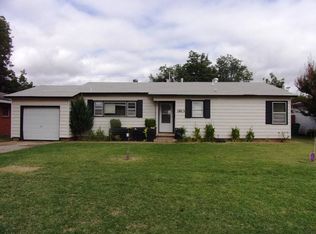 1813 Yucca Ln, Vernon, TX 76384