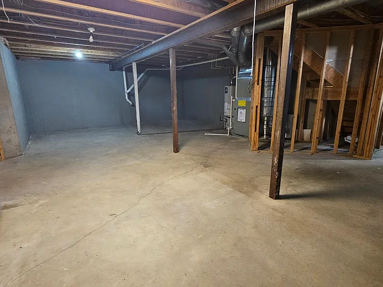 923 Woodland Ridge Cir — Photo 21