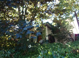 5523 11th Ave NE, Seattle, WA 98105