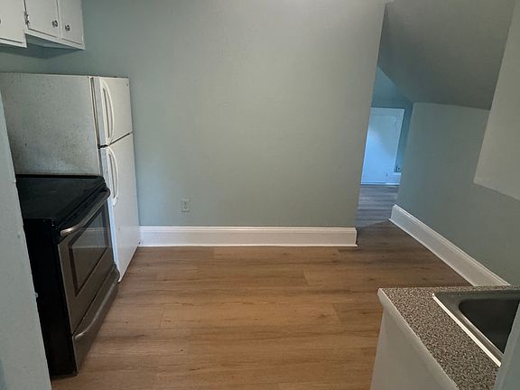 2nd image of 638 N Main St Unit 4