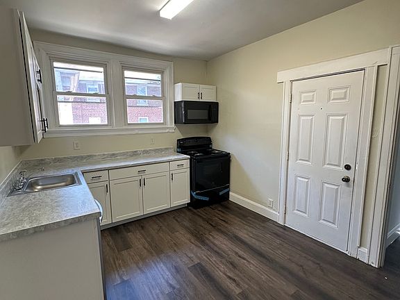 2nd image of 5152 Montgomery Rd #2