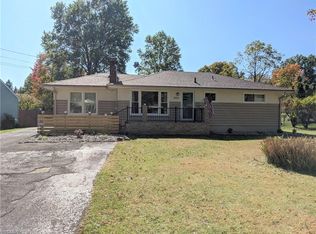 3935 Chaucer Ln, Youngstown, OH