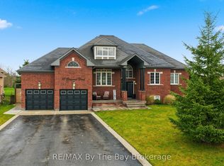 17 Basswood Dr, Wasaga Beach, ON