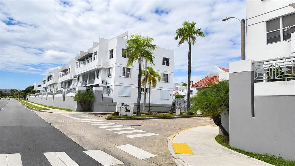 3 bed, 2.0 bath, 1315 sqft, $1,350 — Photo 1