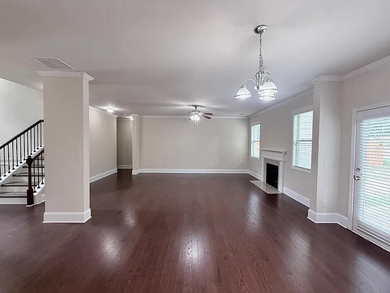 1610 Apple Blossom Dr — Photo 8