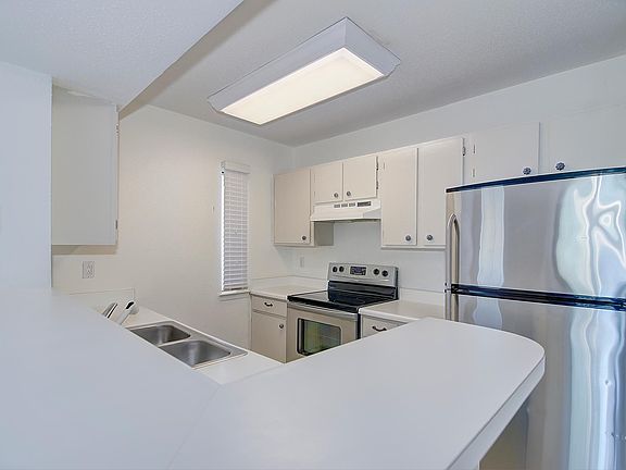 4th image of 4500 E Oltorf St APT 411