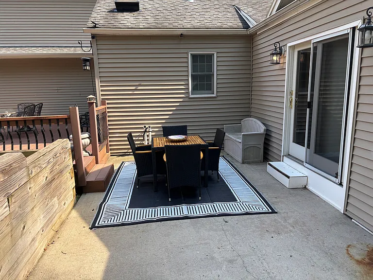 76 King George Rd #1 — Photo 9