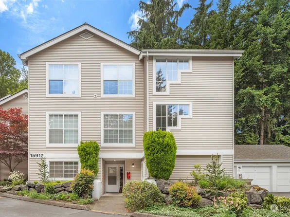 15917 67th Lane NE #1, Kenmore, WA 98028