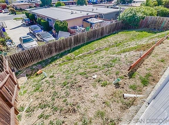 3rd image of 1121 Glencoe Dr