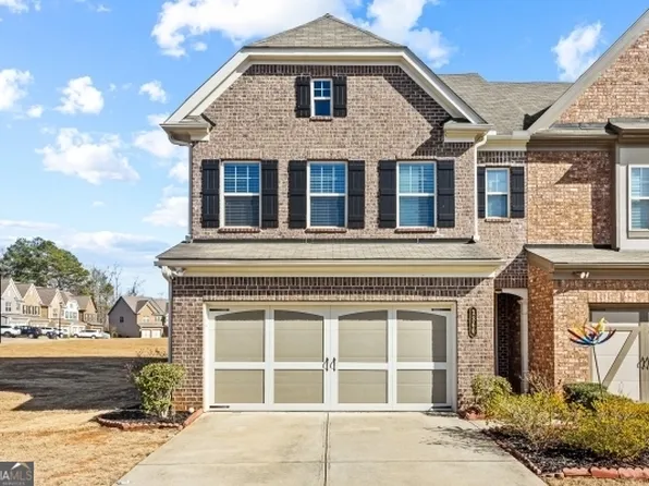 1360 Hampton Oaks Dr, Alpharetta, GA 30004