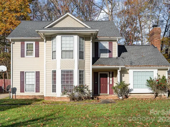 2027 Killarney Pl, Charlotte, NC 28262